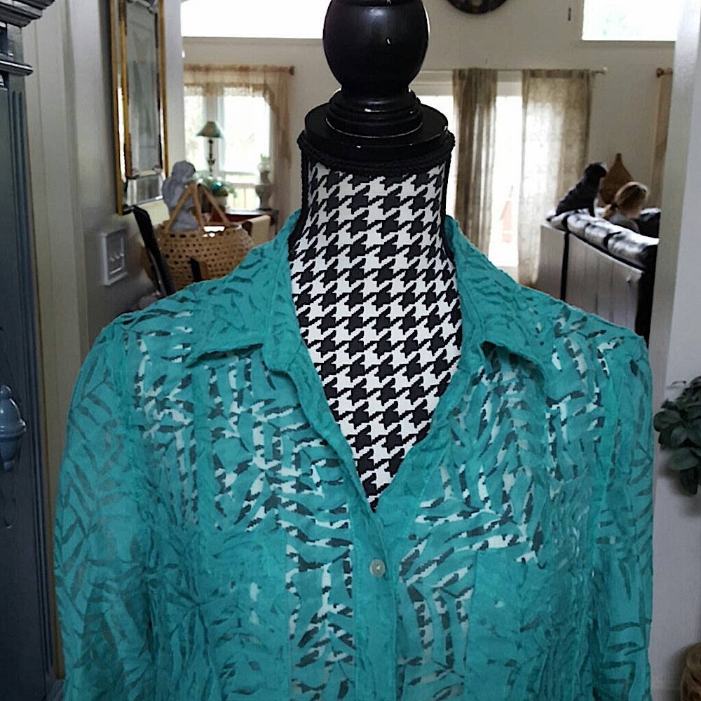 Ruby Rd. Shirt Size M - Picture 3 of 5